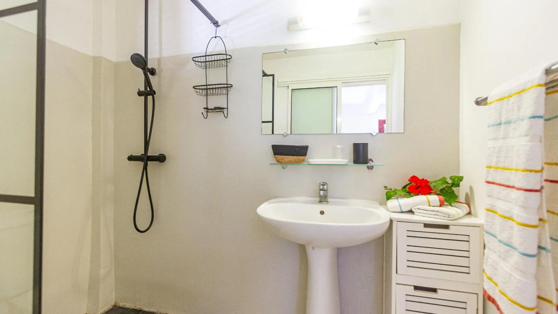 Studio 4 Pers 5Mins Plages Et Centre Gosier Le Gosier  Appartement Le Gosier (Grande-Terre)